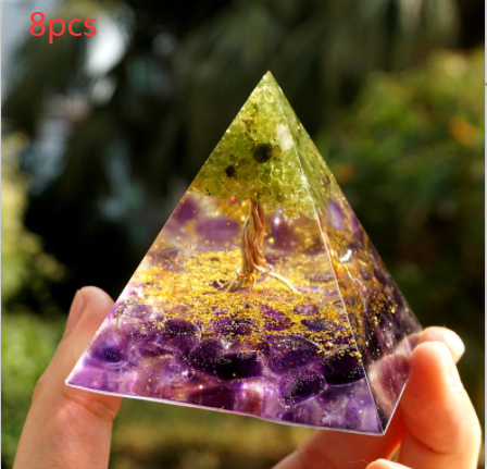 Natural Crystal White Crystal Pyramid Handicraft Ornaments